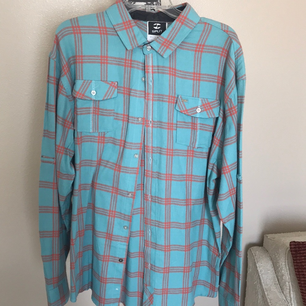 Split men’s flannel